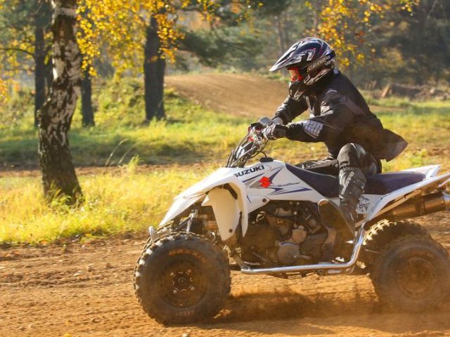 Activité quad en colo de vacances cet automne pour ados