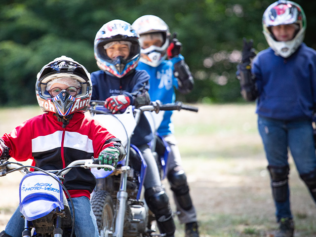Activité sport mécanique en colo de vacances cet automne pour les 6-12 ans