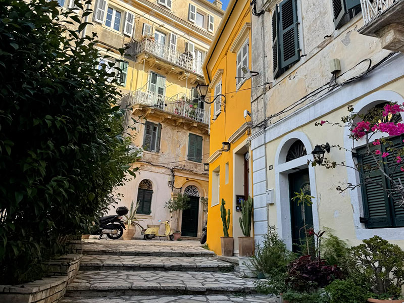 Ruelles de corfou town cet automne