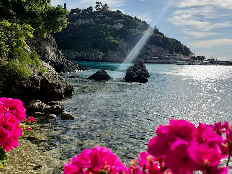 plage de palaiokastritsa en Grèce ile Corfou