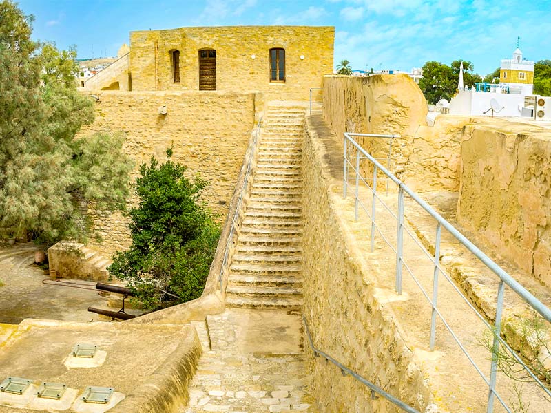 Remparts d'Hammamet en colonie de vacances en Tunisie