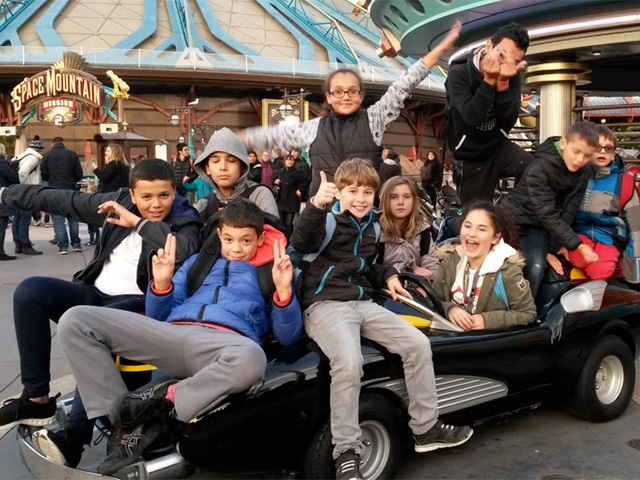 groupe ados en colo à Paris toussaint