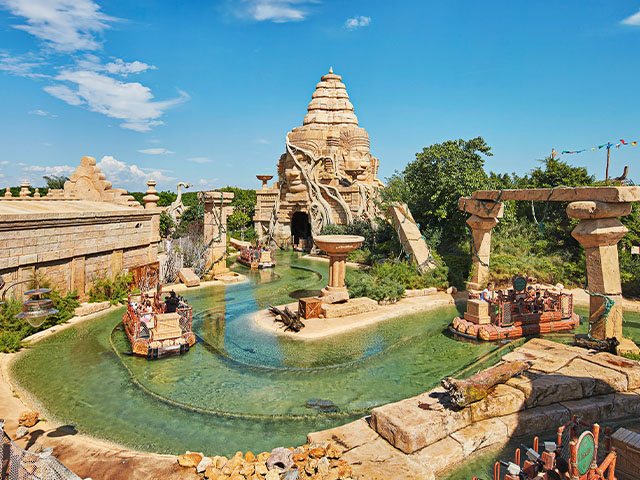 Parc d'attraction en colonie de vacances cet automne