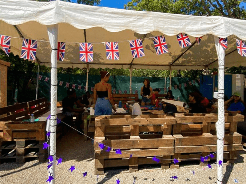 Stand des cours d'anglais en classe découverte lors du séjour Bienvenue à Poudlard