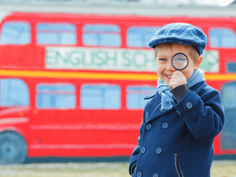 Jeune élève qui est parti en séjour scolaire en anglais sur le thème d'Harry Potter 