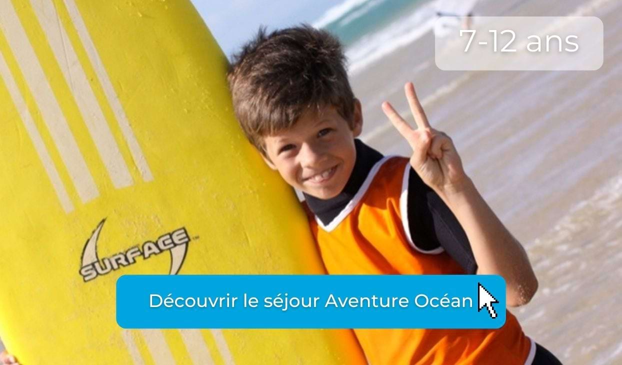 Enfant en colo surf cet été à l'ocean