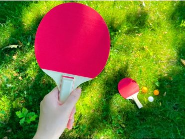 Tennis de table sous le soleil (ados)