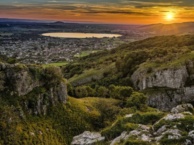 gorges spectaculaires de Cheddar qui sont les plus grandes du pays