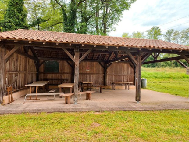 Extérieurs colonie de vacances dordogne