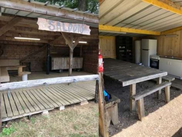 Salle à manger en colonie de vacances l'été