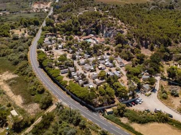 camping vu du dessus avec piscine port la nouvelle