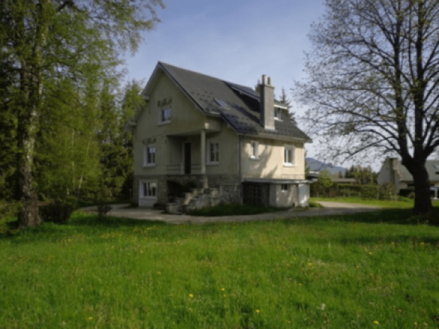 Extérieur du centre de colonie de vacances Les Campanules à Villard