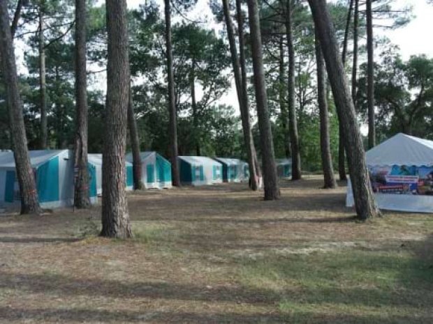 Campement ados durant les vacances d'été