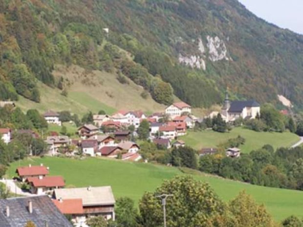 Village de Bellevaux où se passe la colonie de vacances 