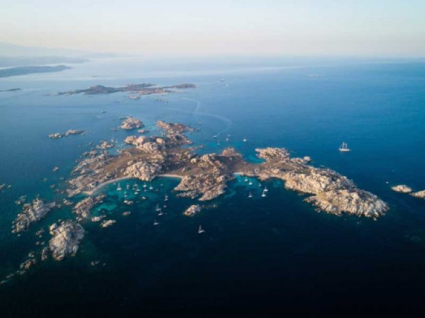 Vue sur l'archipel de la Corse en France 