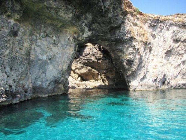 Grotte de Comino à Malte
