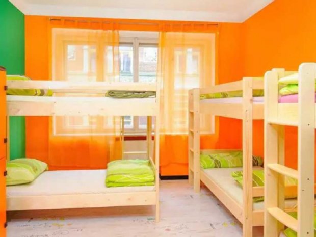 Chambre dortoirs ados pour la colonie de vacances à Prague