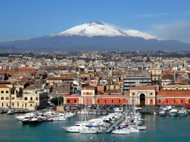 Ville portuaire de Catane en Italie