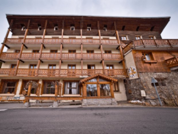 Vue sur le centre du Vals d'Escreins où sont accueillis les jeunes en colonie de vacances cet hiver