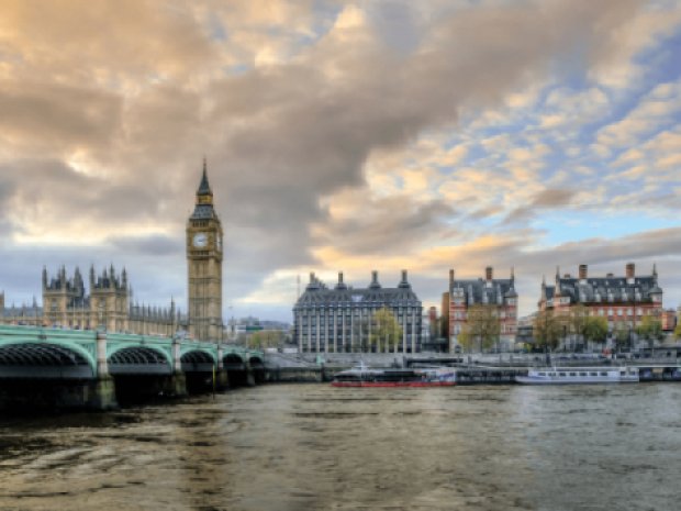 Vue sur Londres où les jeunes partent en colo de vacances cet été
