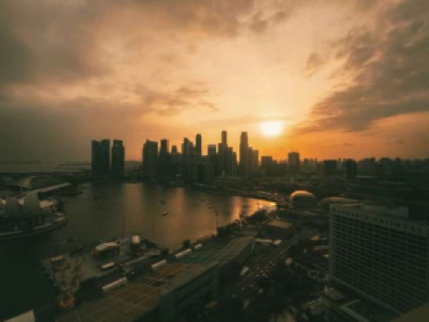 Vue sur Singapour où les jeunes passent une colo cet été en auberge de jeunesse 