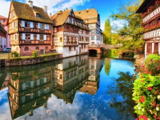Vue sur Strasbourg en colo de vacances itinérante