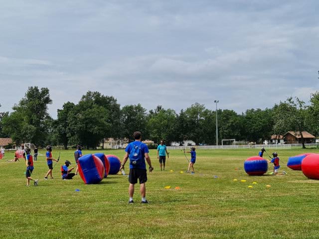 Jeux et activités ludiques en colo de vacances sportive cet été