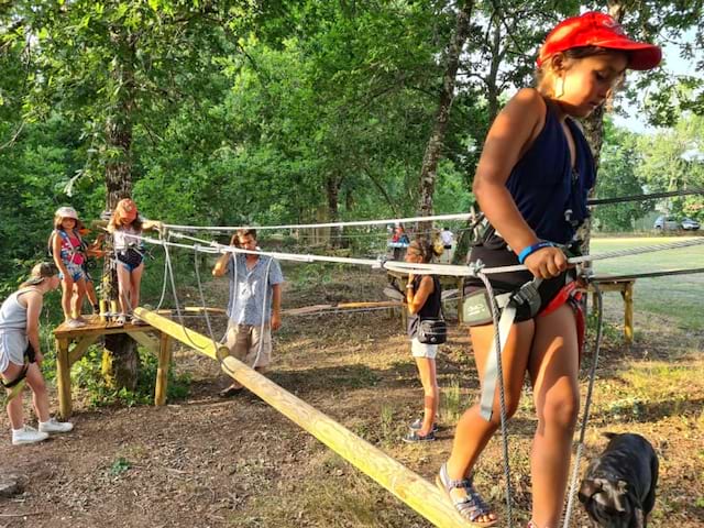 Jeux et activités ludiques en colo de vacances sportive cet été