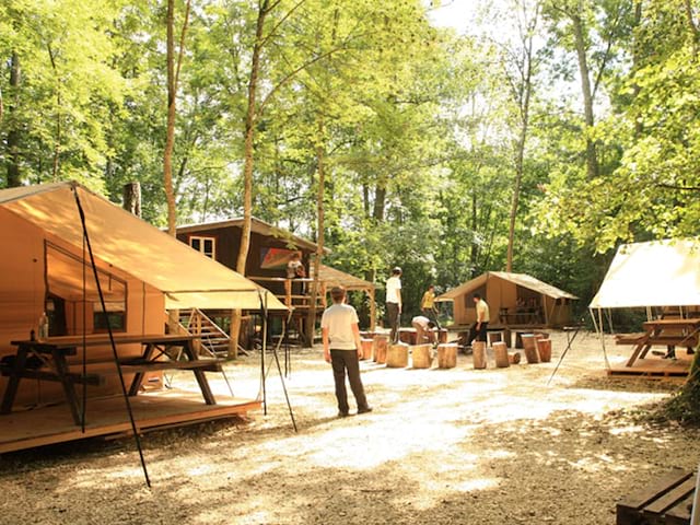 Camp de colonie de vacances cet été 