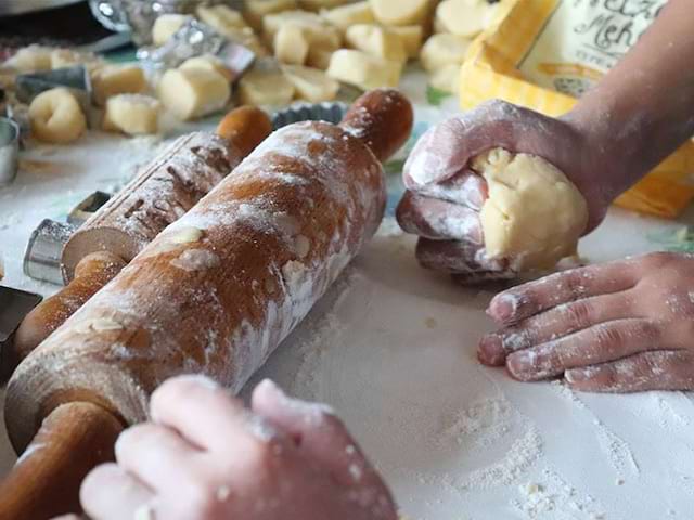 Cours de cuisine lors du séjour créatif en soi cet été