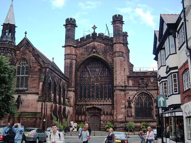 Cathédrale de Chester, observée lors d'une colo de vacances linguistique en Angleterre cet été