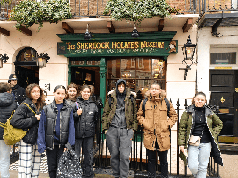 Musée Sherlock en colo de vacances cet hiver Typical London 